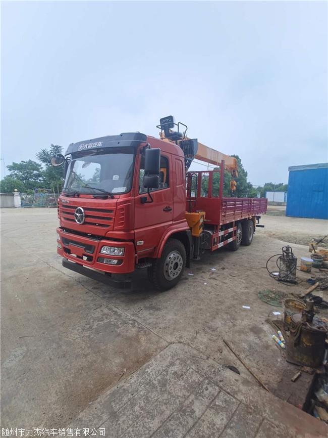 国6随车吊5吨蓝牌自备吊程力直臂吊机价格