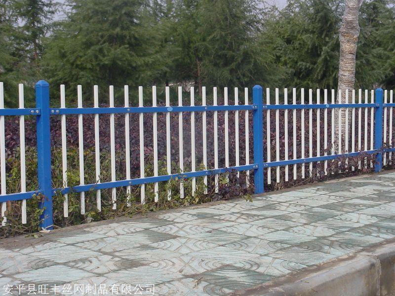 竹节护栏锌钢护栏施工安装