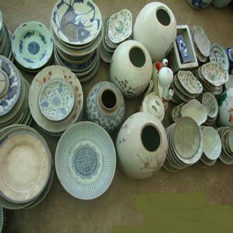 南京高价回收瓷器三件套 粉彩花瓶 现场交易
