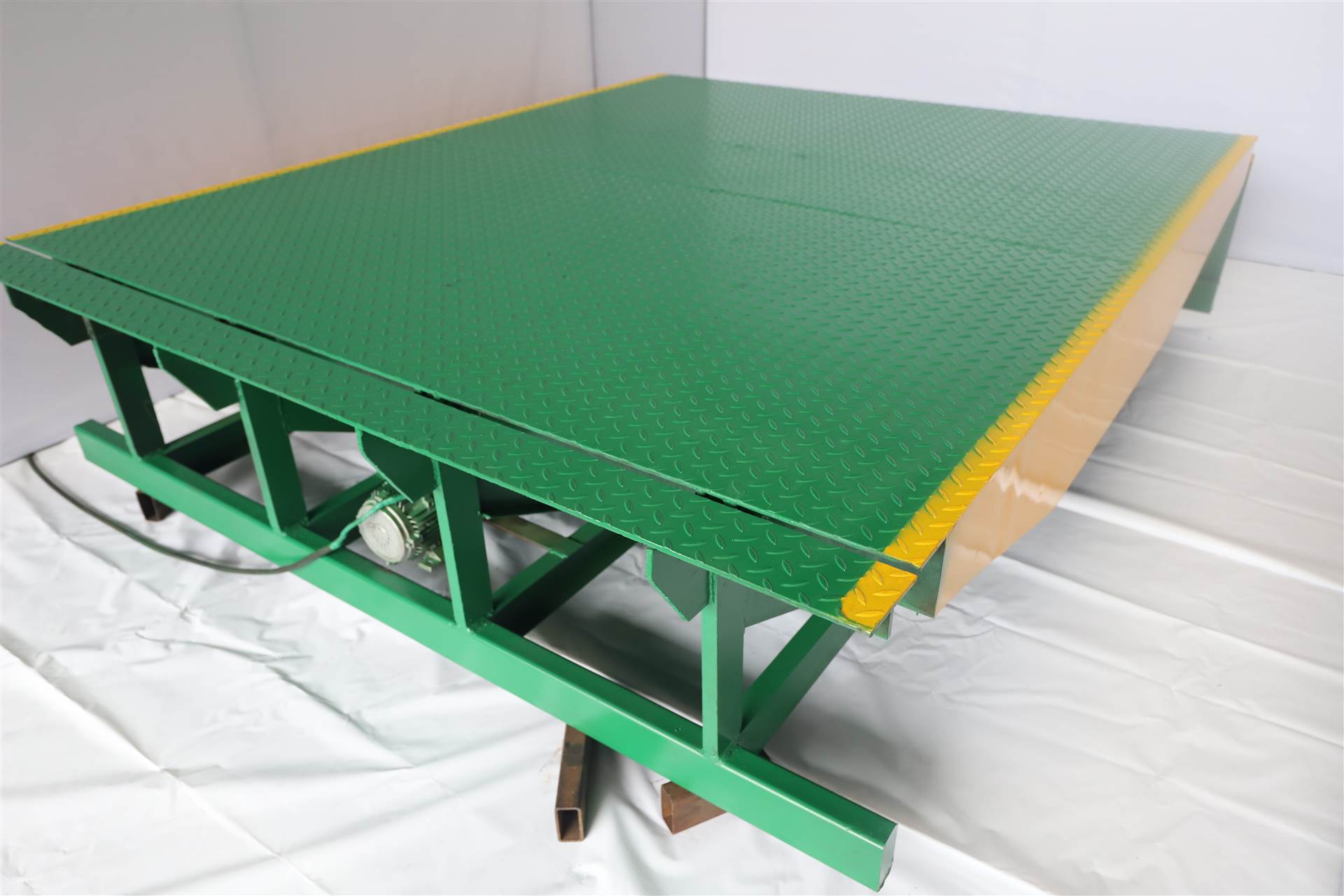 深圳物流装卸货平台 固定式 集装箱卸车平台