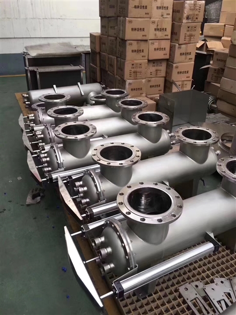 自动清洗型紫外线消毒器