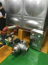 泳池水中压紫外线消毒器