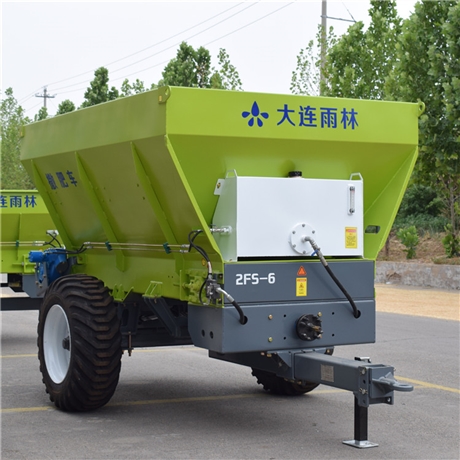 大连雨林批发干湿抛粪车 肥料抛洒机