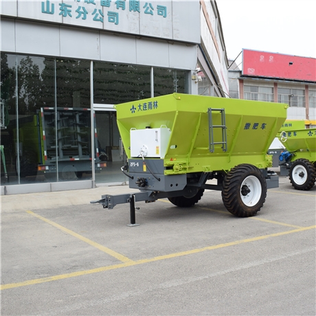 产地货源黑龙江抛粪车 肥料抛洒机