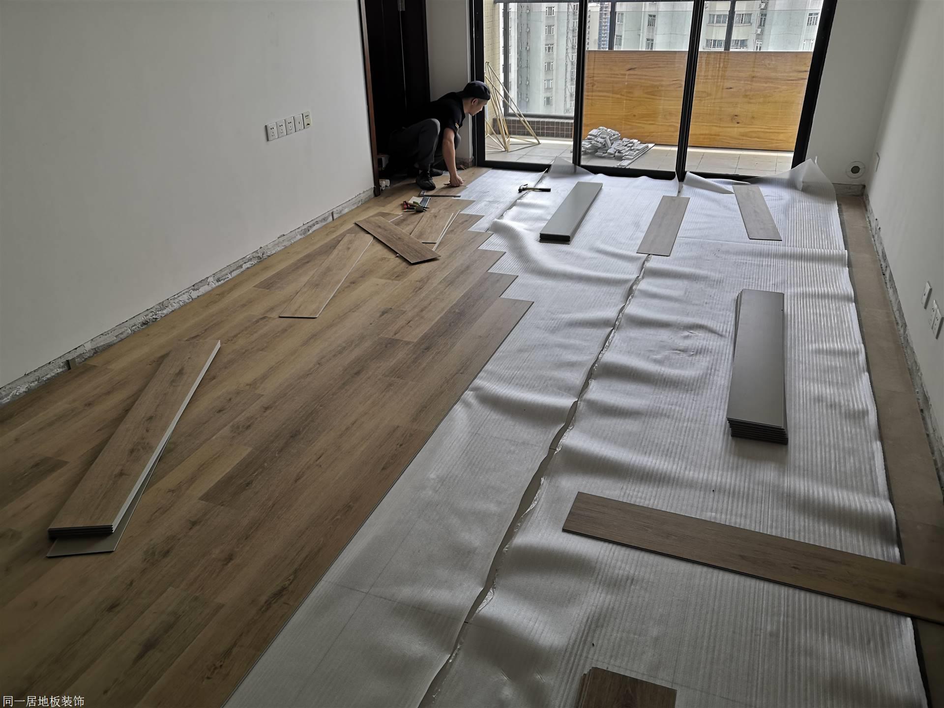 出租房家庭住宅spc锁扣地板工程案例效果图