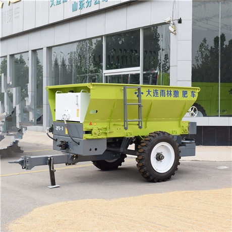 大连雨林批发鸡粪撒肥机 三轮撒粪车
