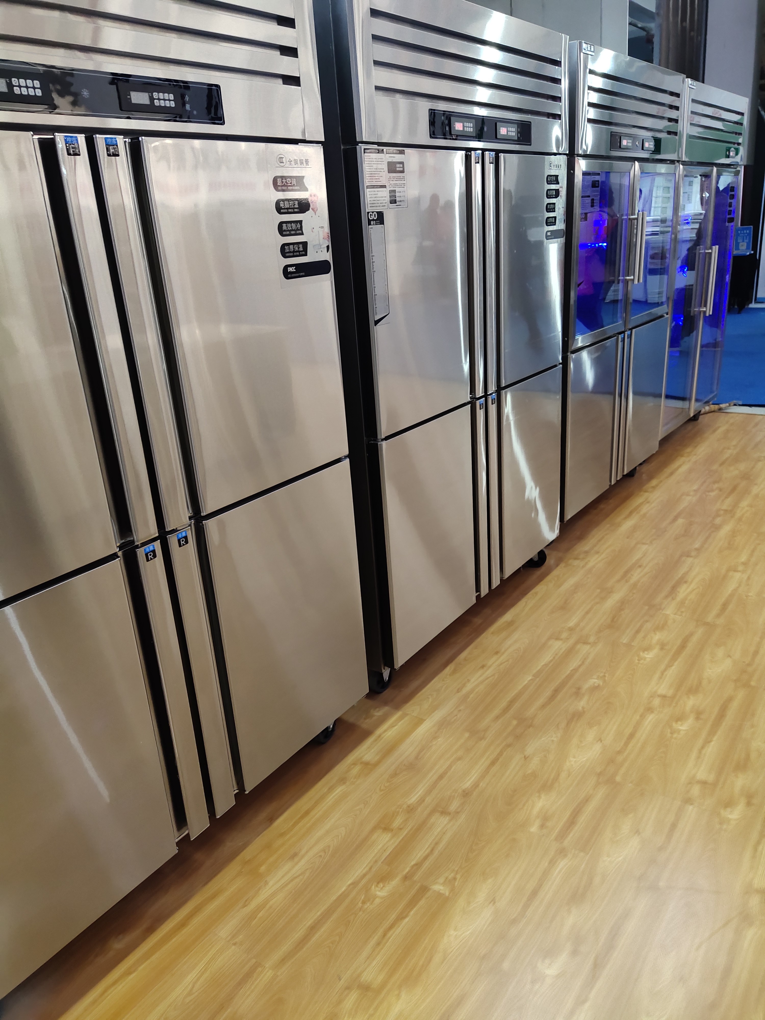 四门冰箱规格 餐厅四门冰箱 四门饭店冰箱