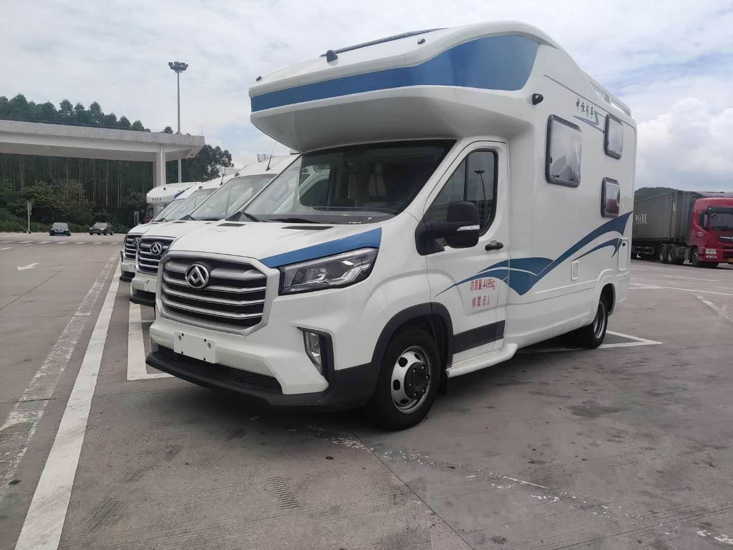 新款大通v90c型房车