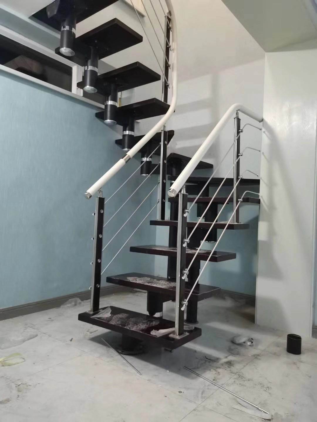 2u型脊索钢木楼梯免费设计批量工程室内别墅复试楼梯厂家