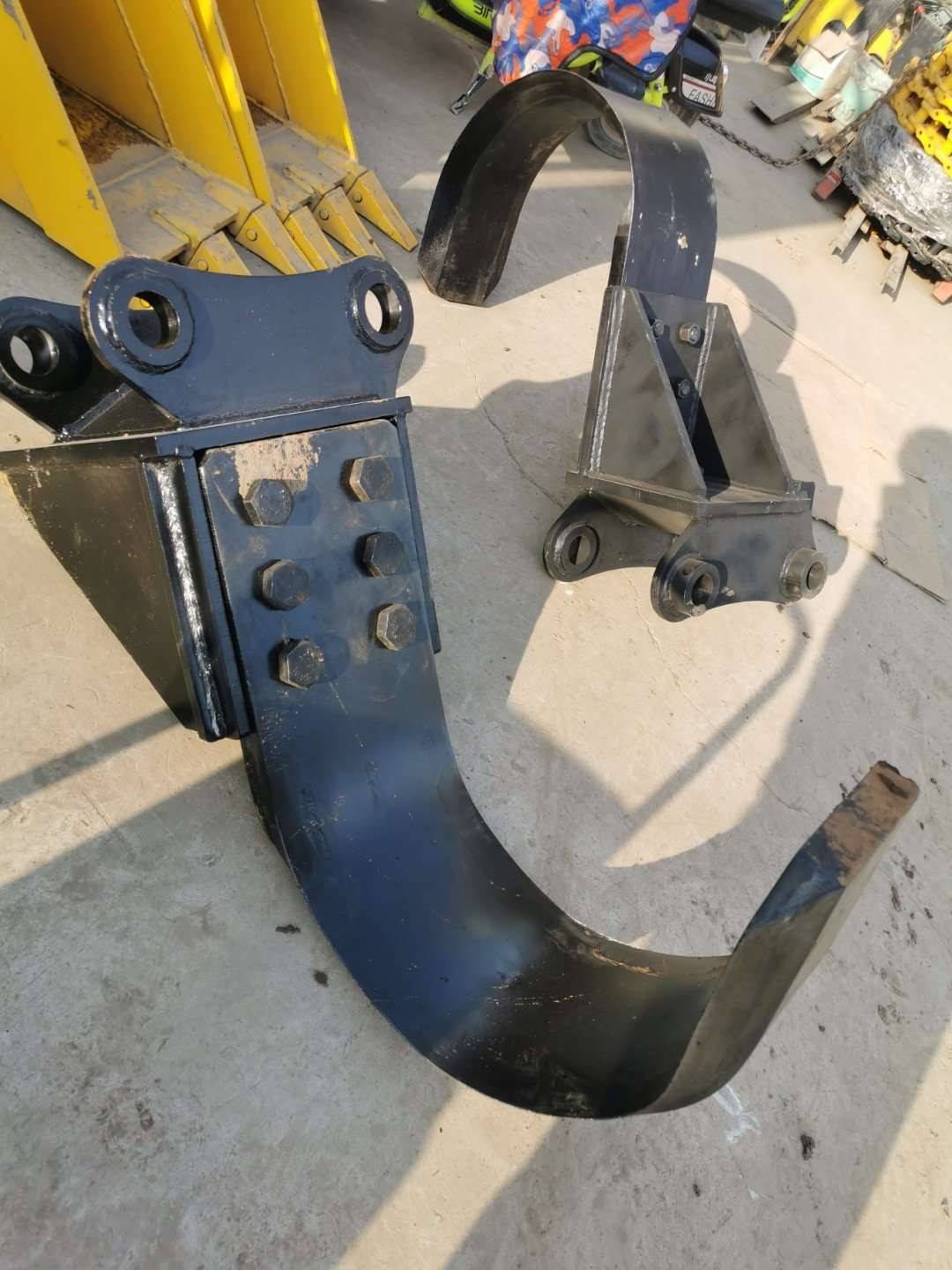 60挖掘机树刀河南挖掘机挖树神器挖树刀厂家挖树钩裸根挖树刀