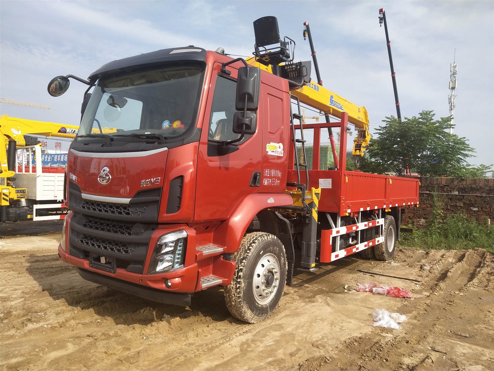 柳汽乘龙m3随车吊8吨随车吊