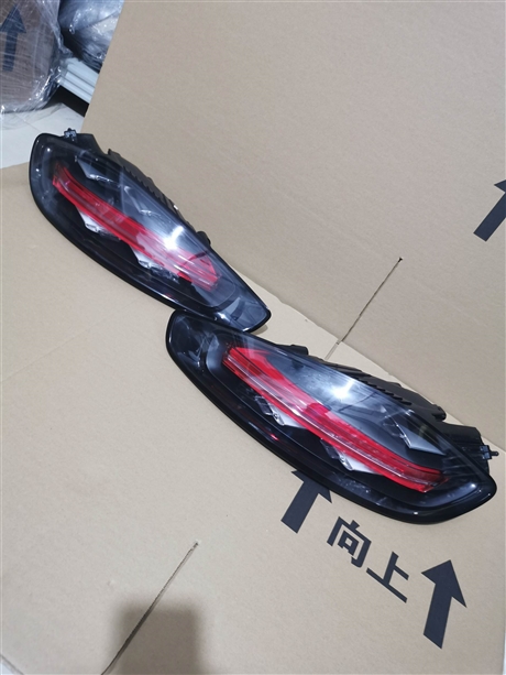 718二手尾灯 718拆车件 二手尾灯配件