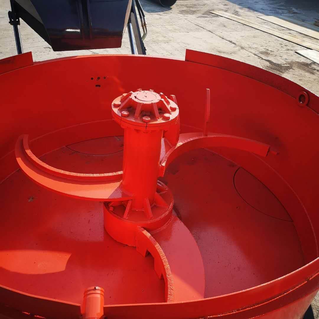 自上料立轴式搅拌机液压驱动搅拌机平口搅拌车