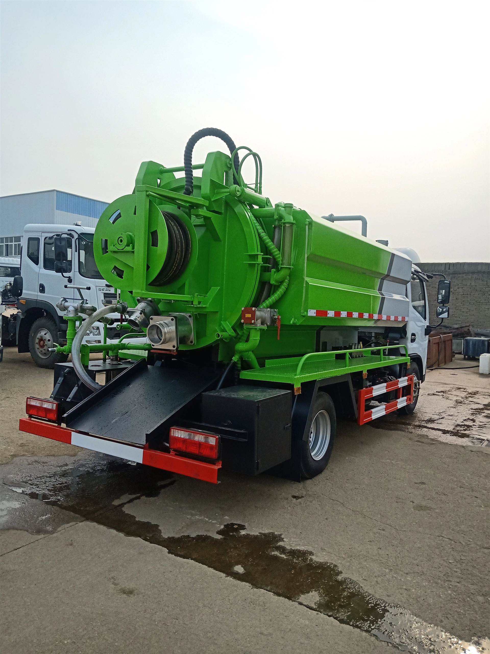 蓝牌清洗吸污车