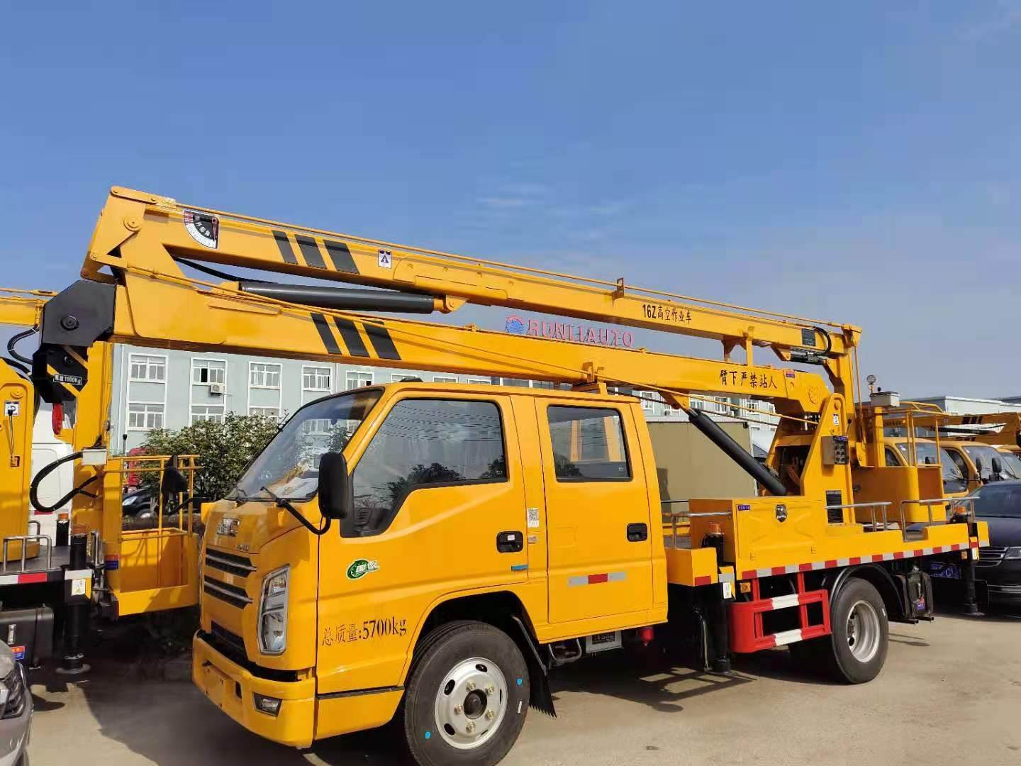16米高空作业车登高安装作业车