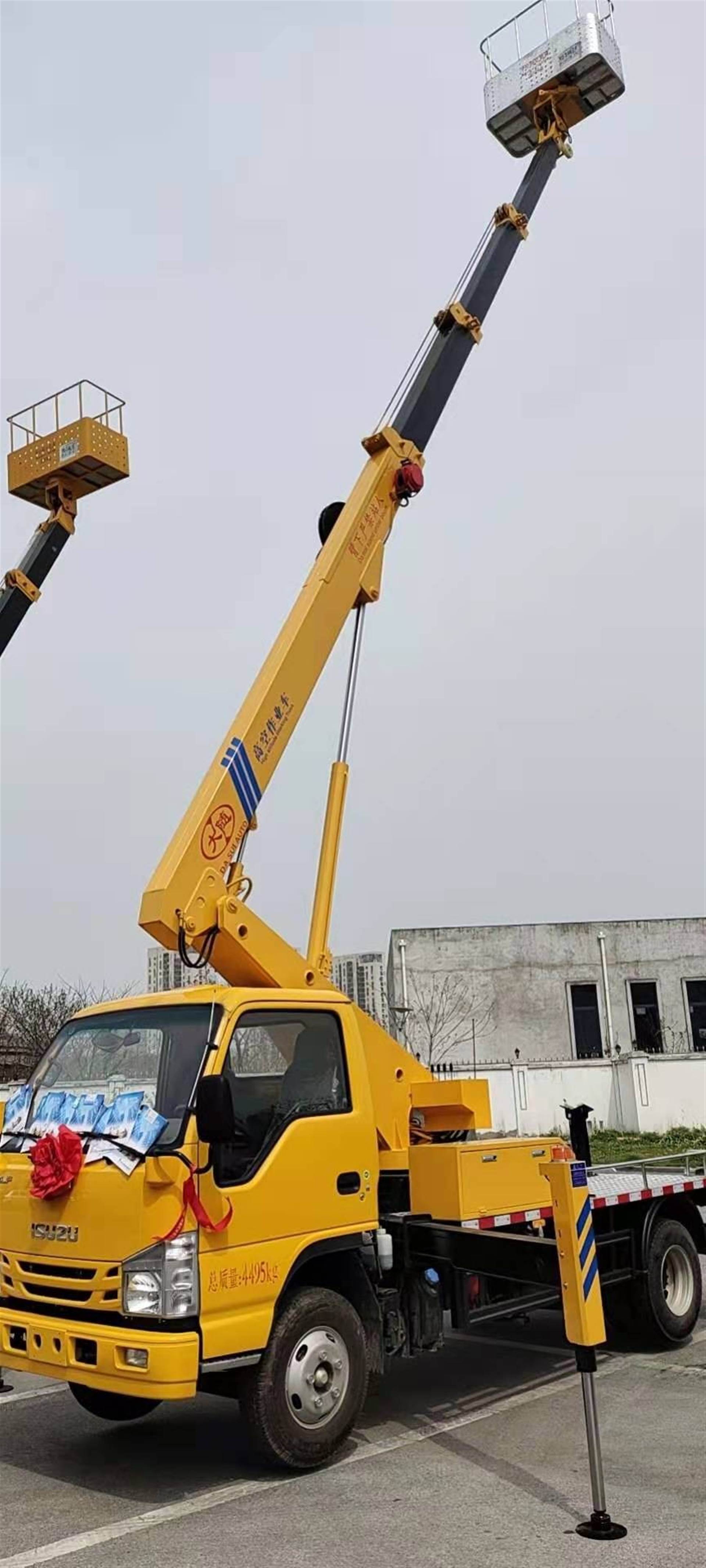 高空作業車21米藍牌高空安裝作業車