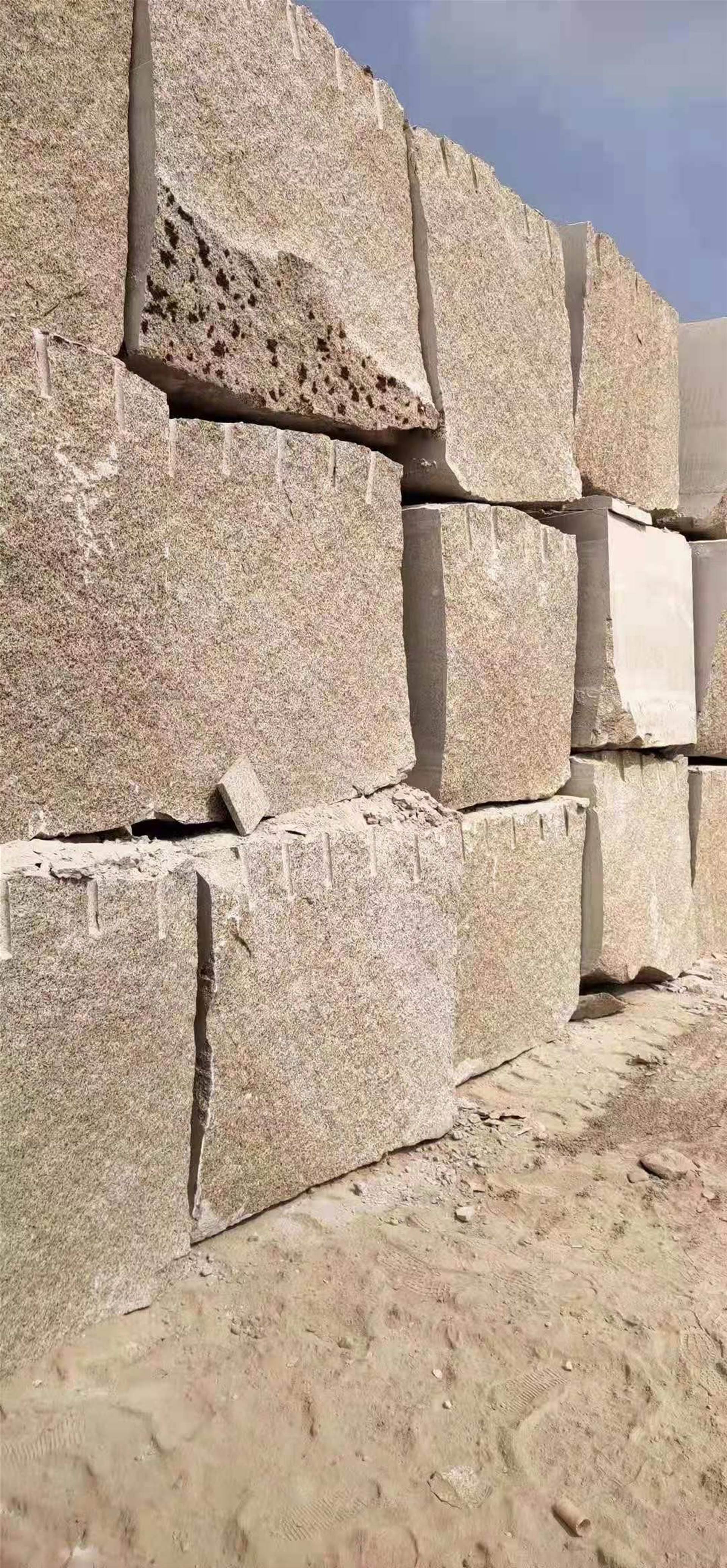 在线咨询黄锈石价格山东锈石批发货源厂家