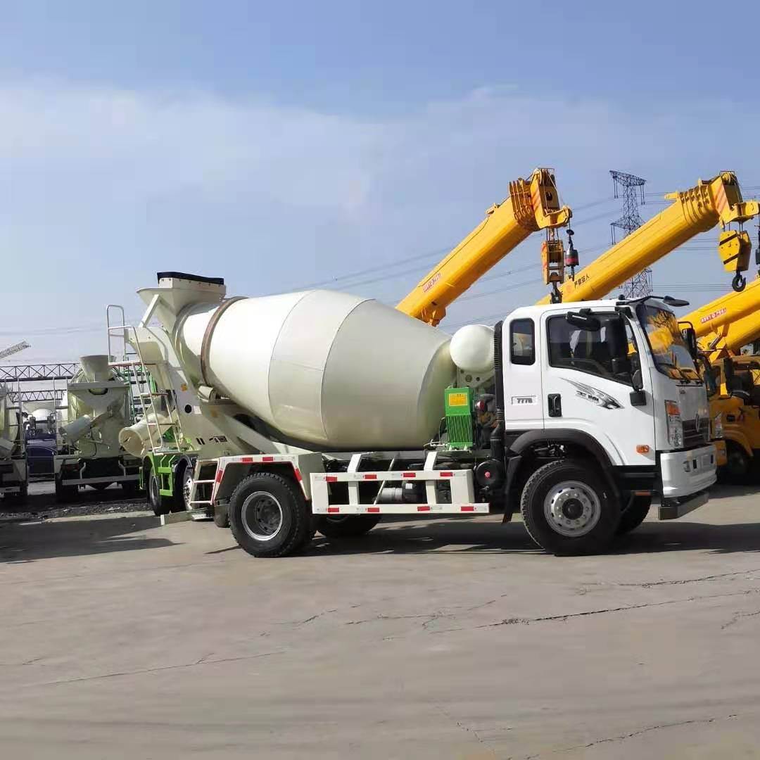 国五重汽6方搅拌车建筑工程搅拌车商混搅拌运输车