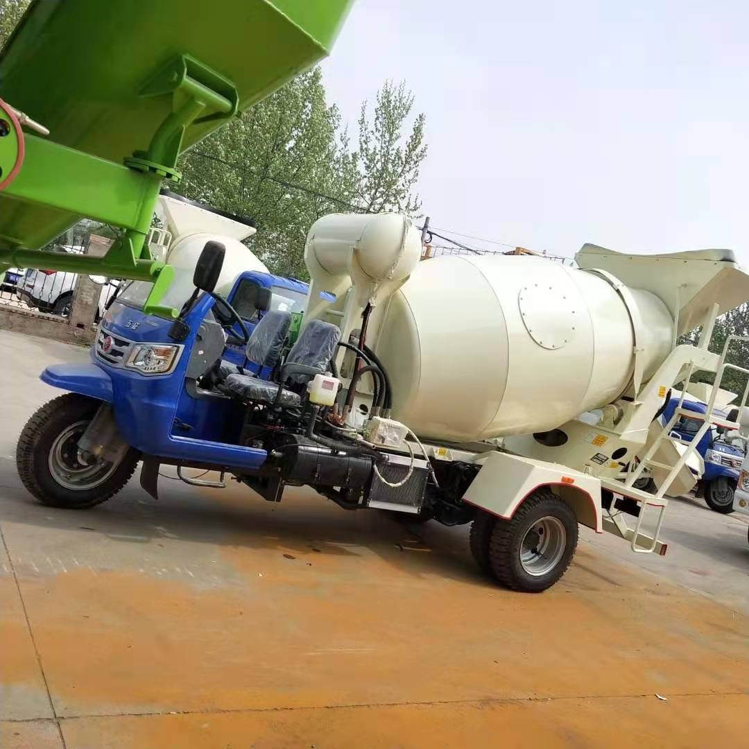 五征三轮搅拌车农用三轮搅拌车修路用三轮搅拌车厂家供应