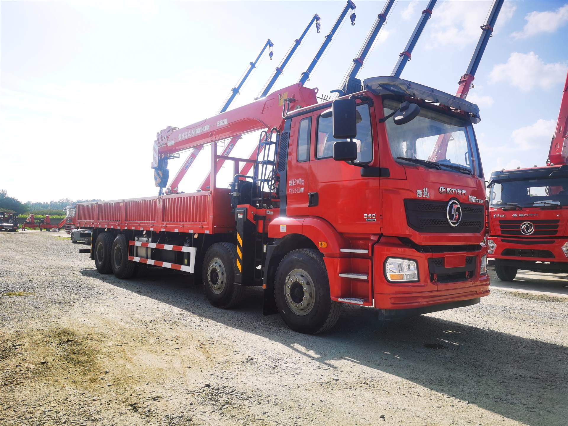 陕汽德龙宏昌天马16吨直臂吊机随车吊厂家