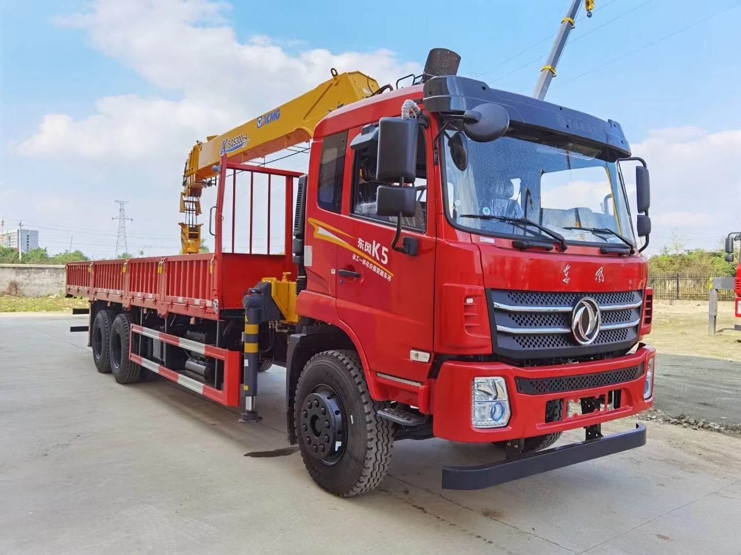东风华神f5后八轮随车吊徐工12吨吊机随车吊生产厂家