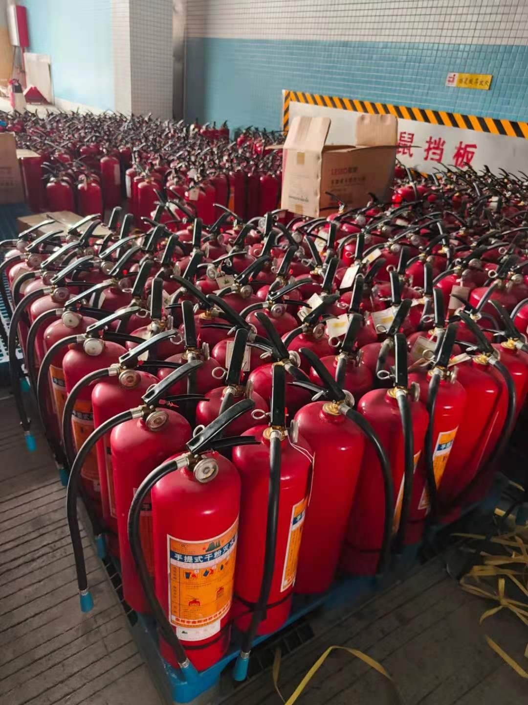 灭火器 回收消防器材 收淘汰消防器材 回收1211,1301灭火器大量收购