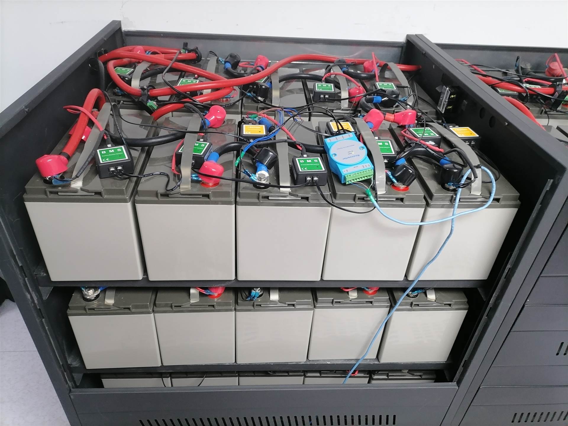 深圳山特电池12v100ah c12-100 山特ups电源电池免维护铅酸蓄电池