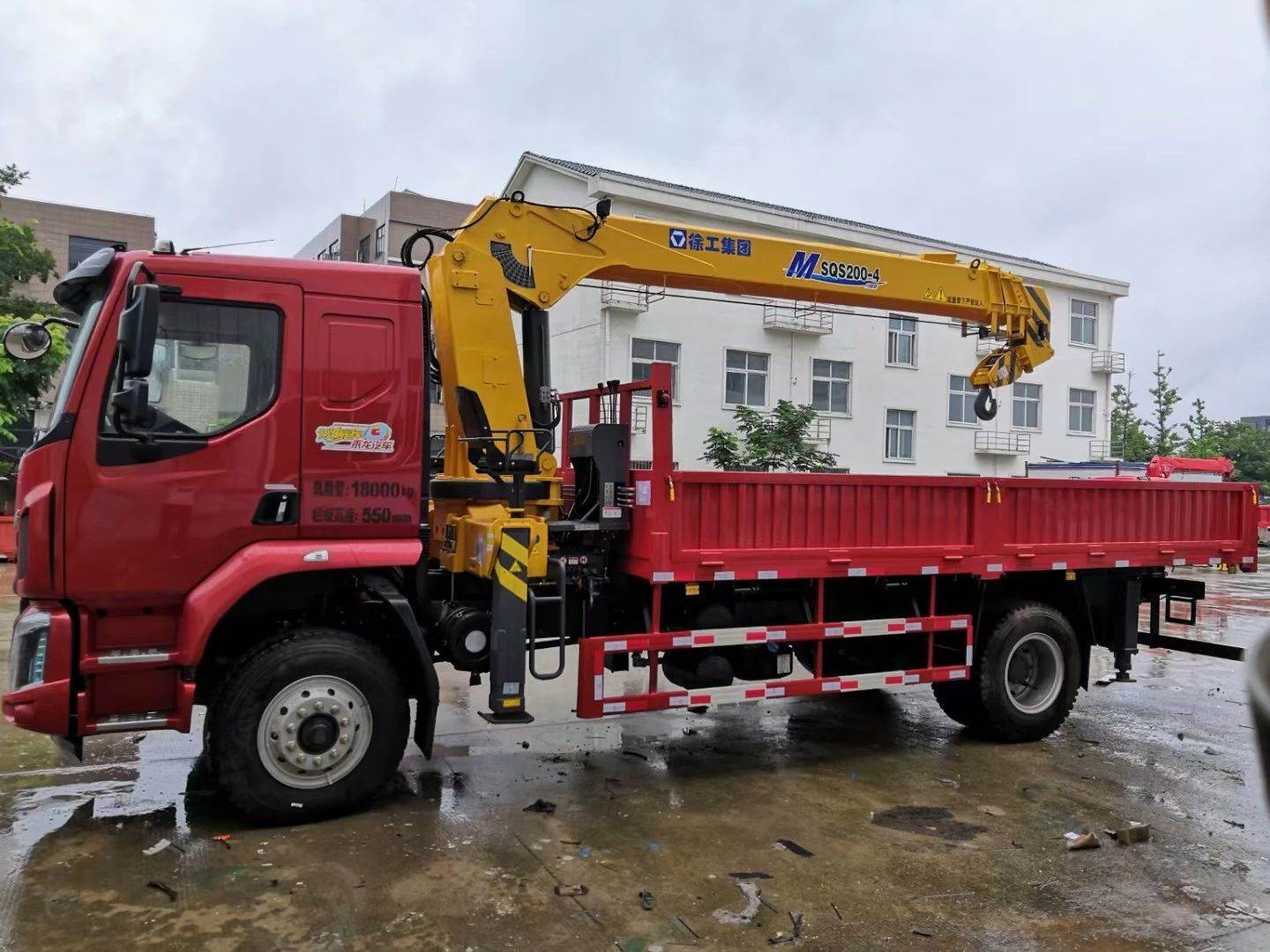 东风柳汽8吨随车吊徐工8吨吊机随车吊厂家