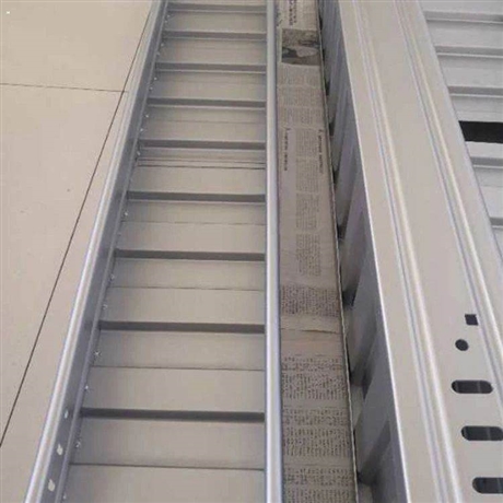 订购阶梯电缆桥架镀锌电缆桥架联系厂家价格实惠