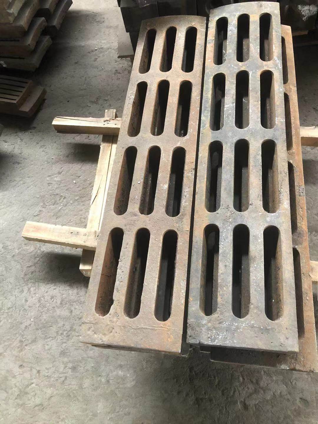 破碎机筛板 锤头 板锤 制砂机筛板 篦板 篦条 衬板 生产厂家 可来图