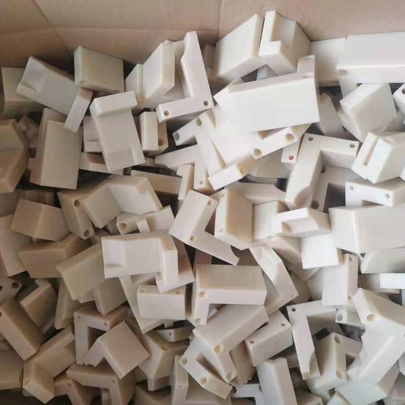 米黄色尼龙支撑块耐磨聚乙烯管道支撑块upe自润滑举升机限位块