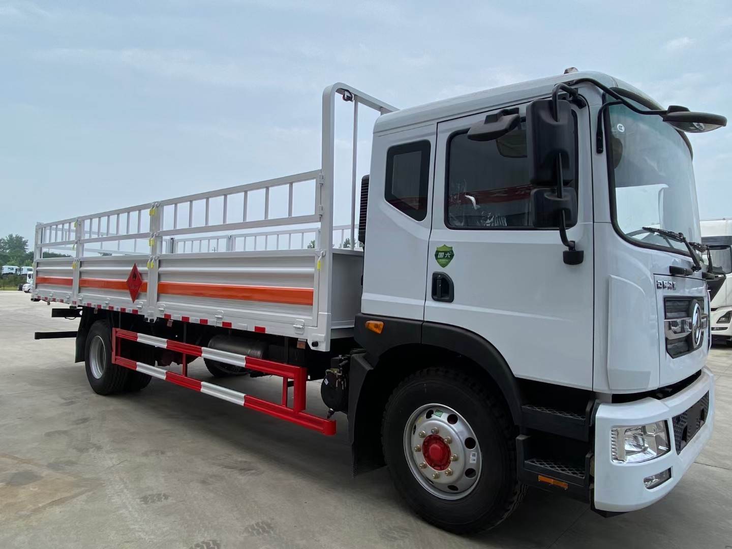 国六东风d9气瓶运输车