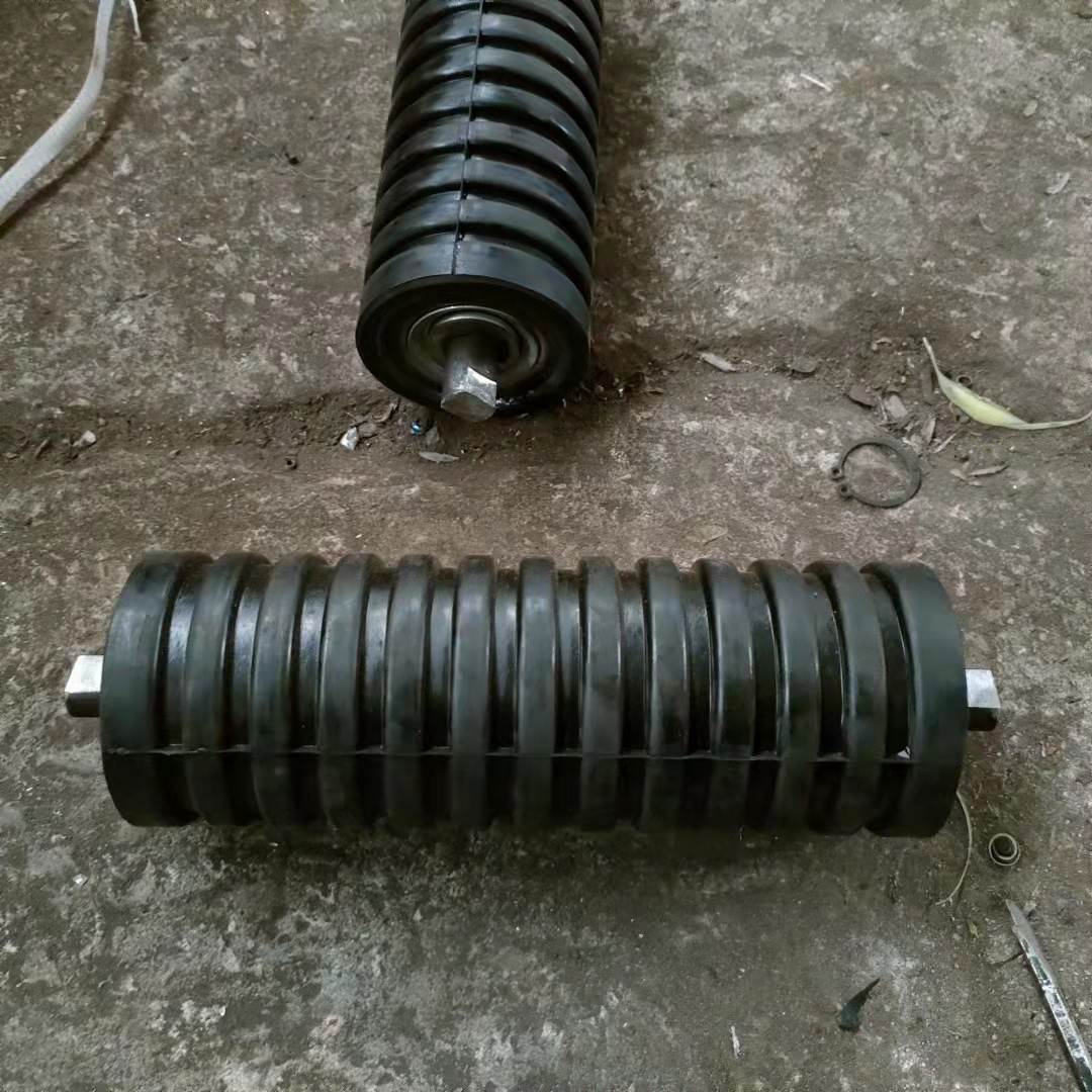 缓冲橡胶托辊钢筋螺旋托辊煤矿输送托辊定制厂家