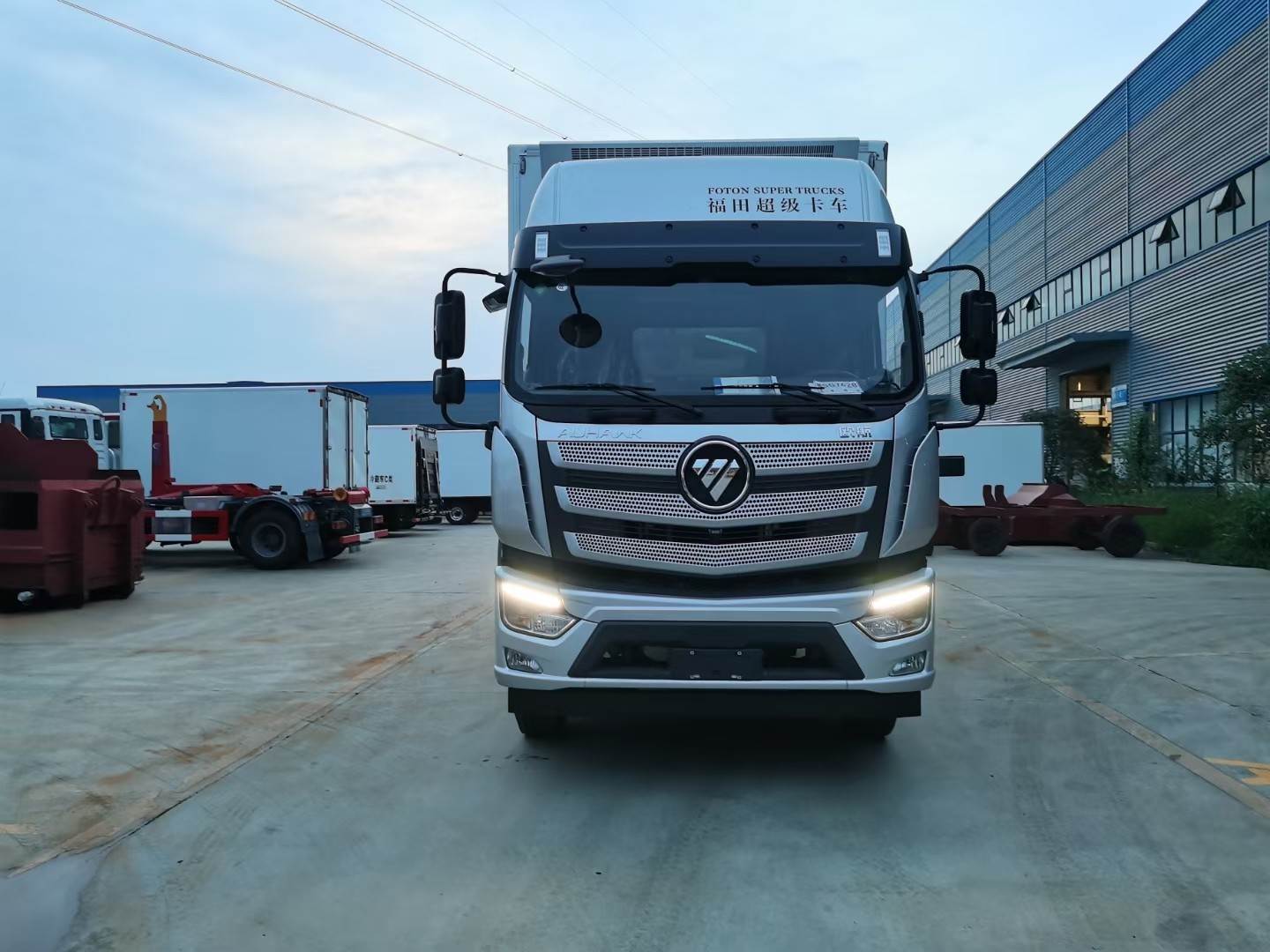 7米6福田欧航国六冷藏车