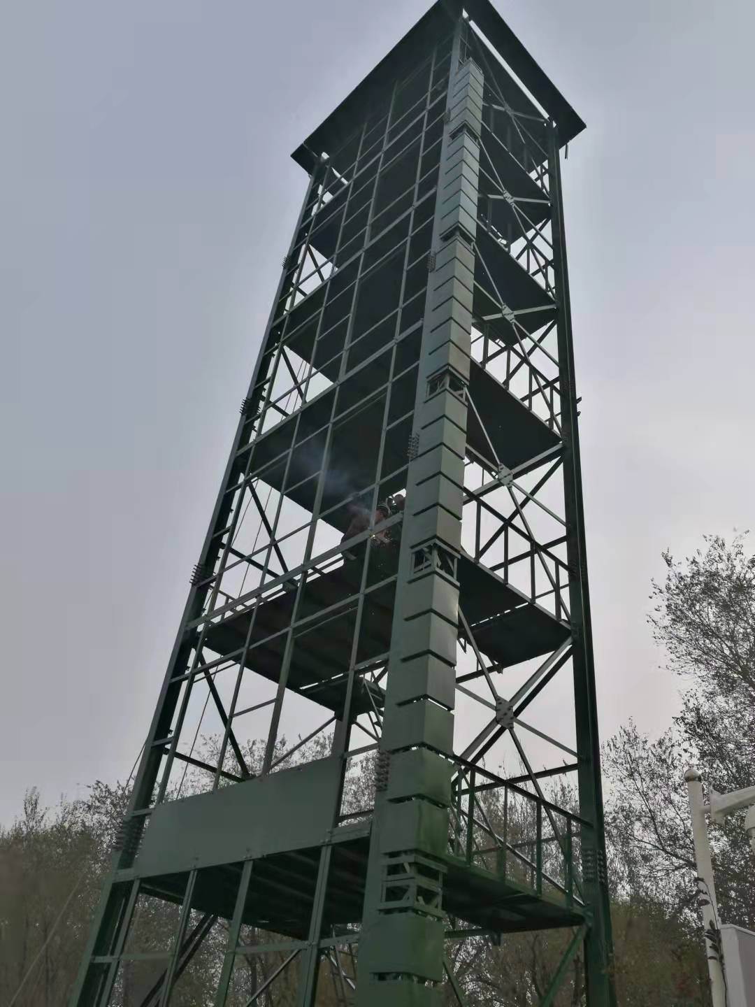 河北国英志启定制消防训练塔各种钢结构的铁塔