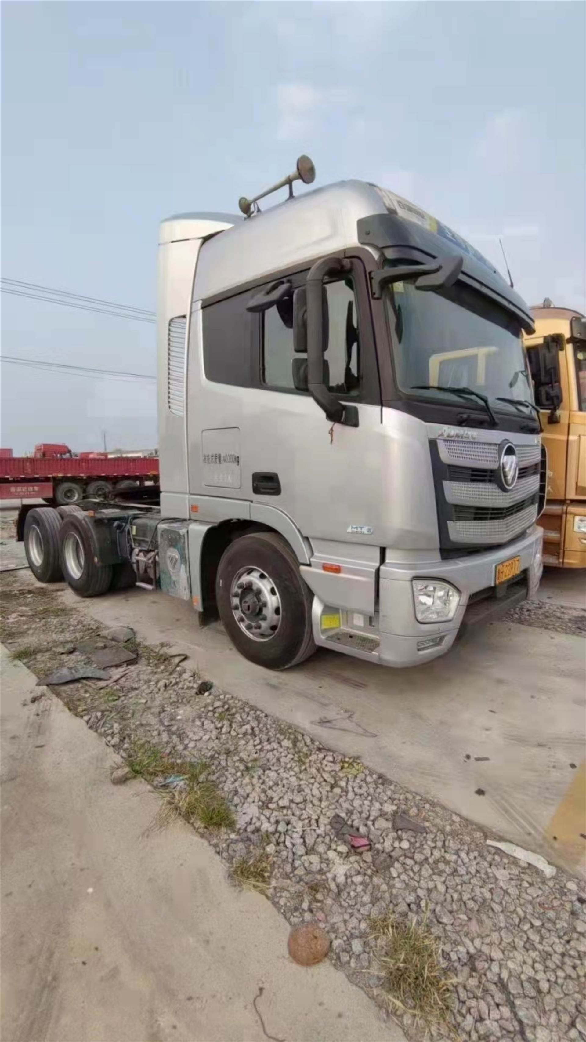 牵引车19年11月欧曼est510马力福康发动机采埃孚16速变速箱国五排放双