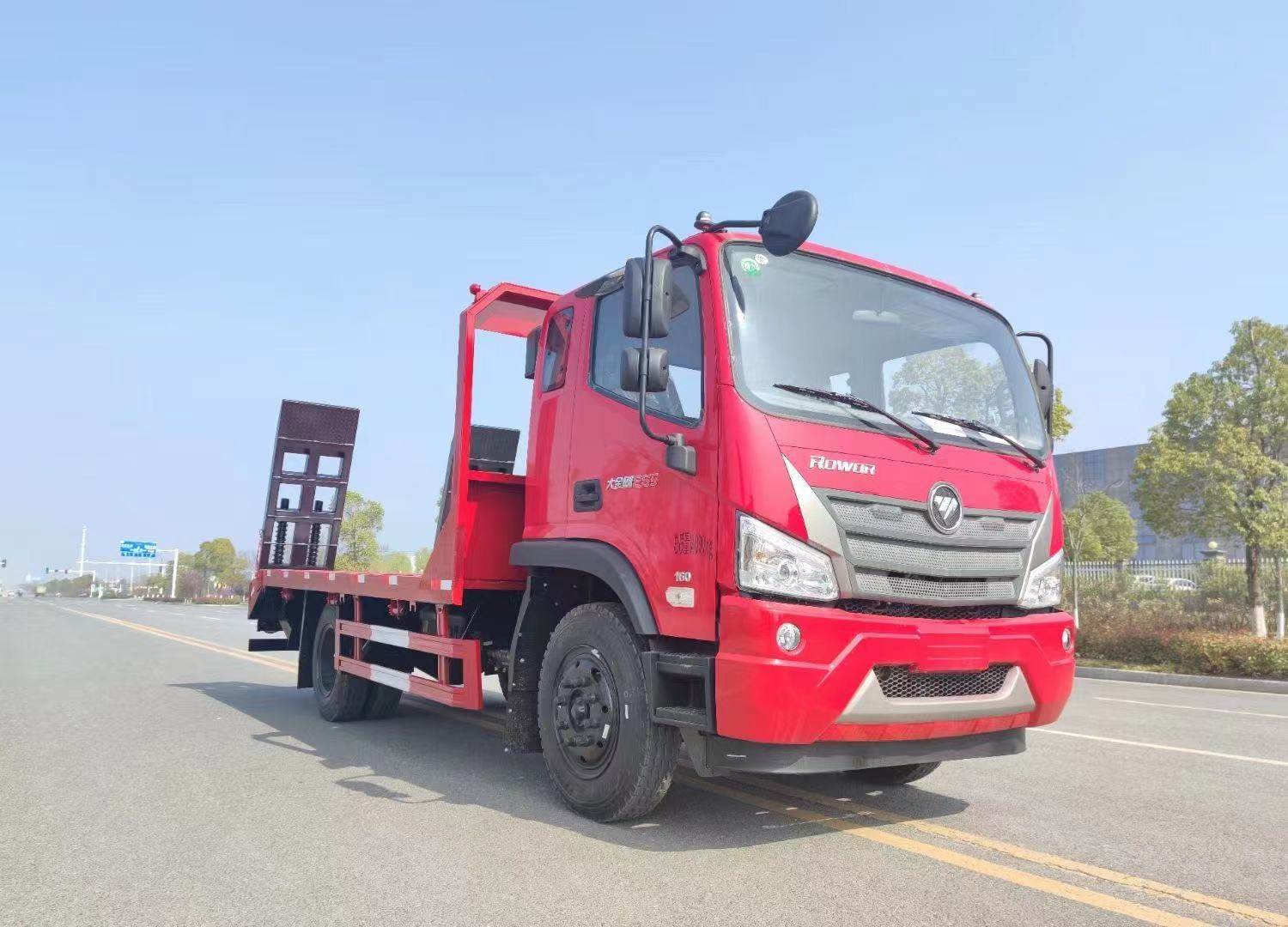 工程机械,挖机,钩机运输用:大运蓝牌平板运输车