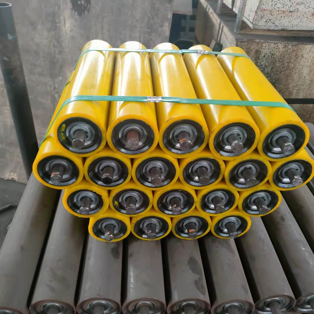 输送带槽型托辊锥型橡胶三联托辊包胶平行托辊