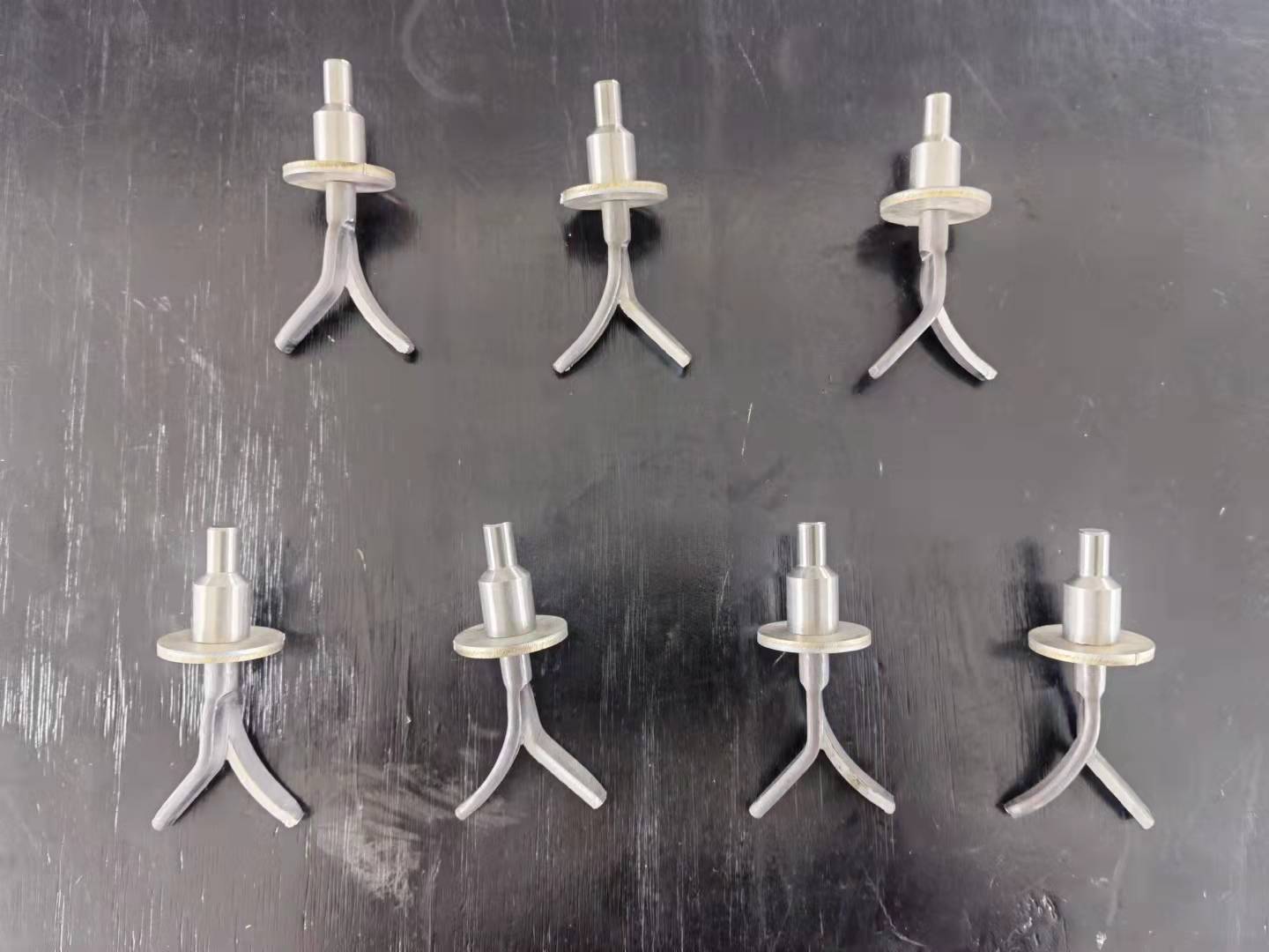 炉窑锚固钉欢迎来图来样加工定做