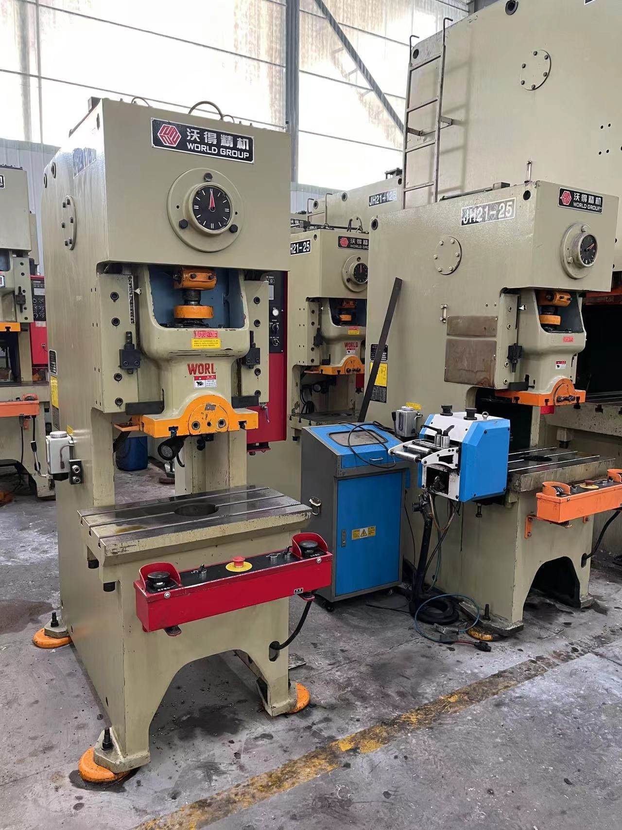 沃得气动冲床jh2125