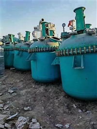 二手搪瓷搅拌罐，江苏工塘K-2000型号搪玻璃反应釜贮罐