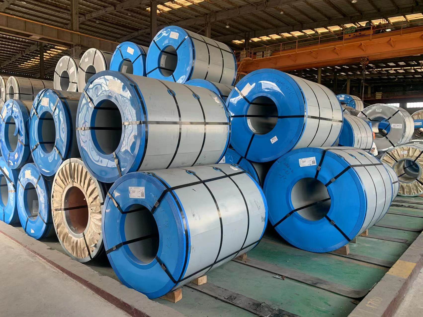 宝钢马钢烨辉鞍钢彩涂板外包装对比