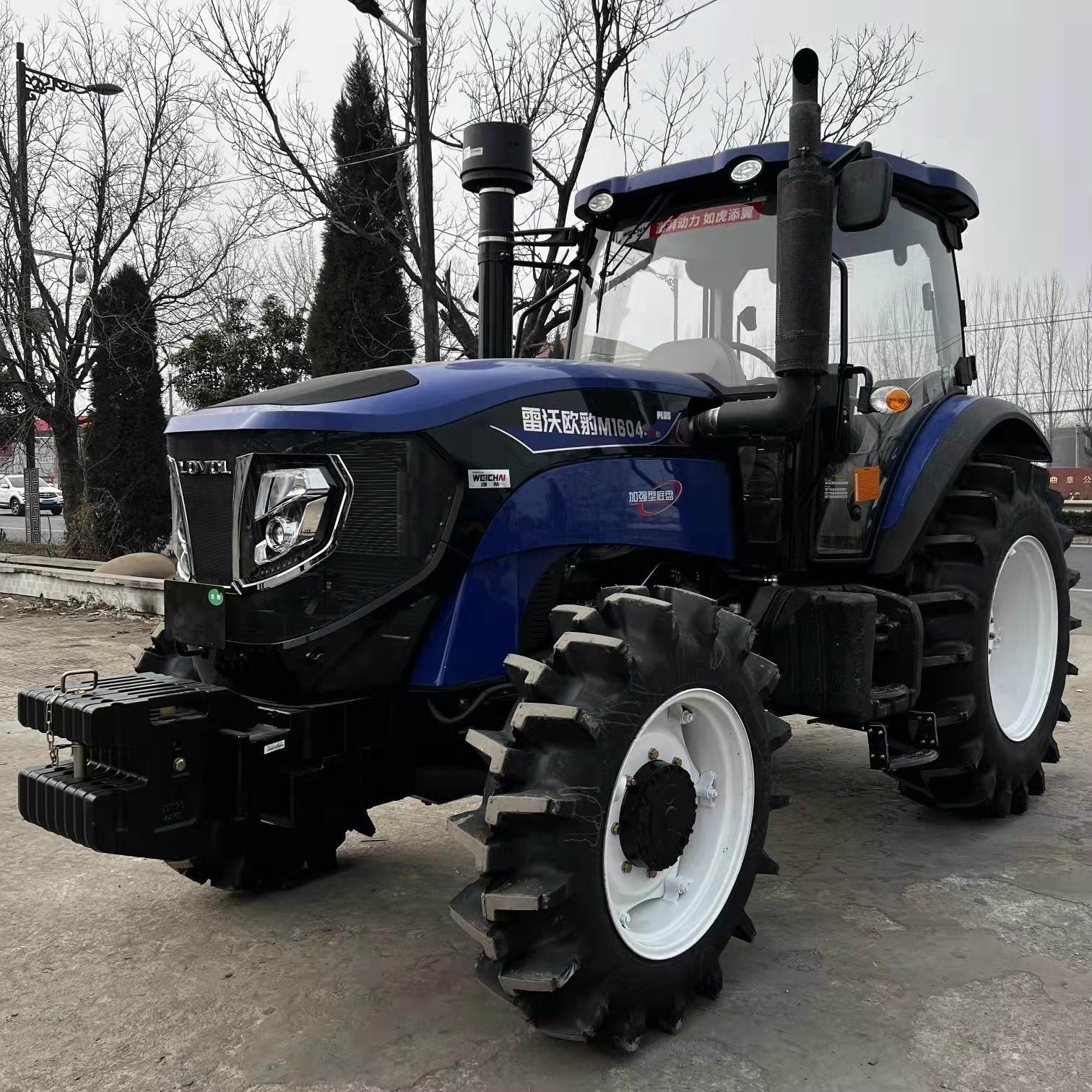 22新款雷沃1604拖拉机加大配重密封前桥加强大底盘原厂豪华驾驶室