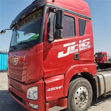 青岛解放jh6国六半挂牵引车