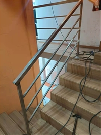 义乌安装定做防护栏 义乌制作不锈钢防护栏 义乌做不锈钢防护窗