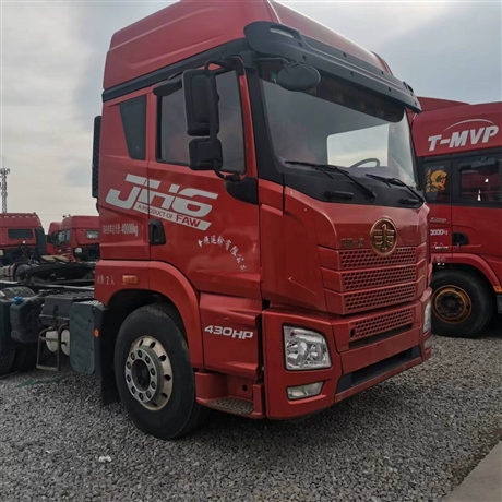 青岛解放jh6半挂牵引车