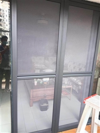 深圳防蚊纱窗定做、定制金钢网纱窗纱门、免费上门测量安装