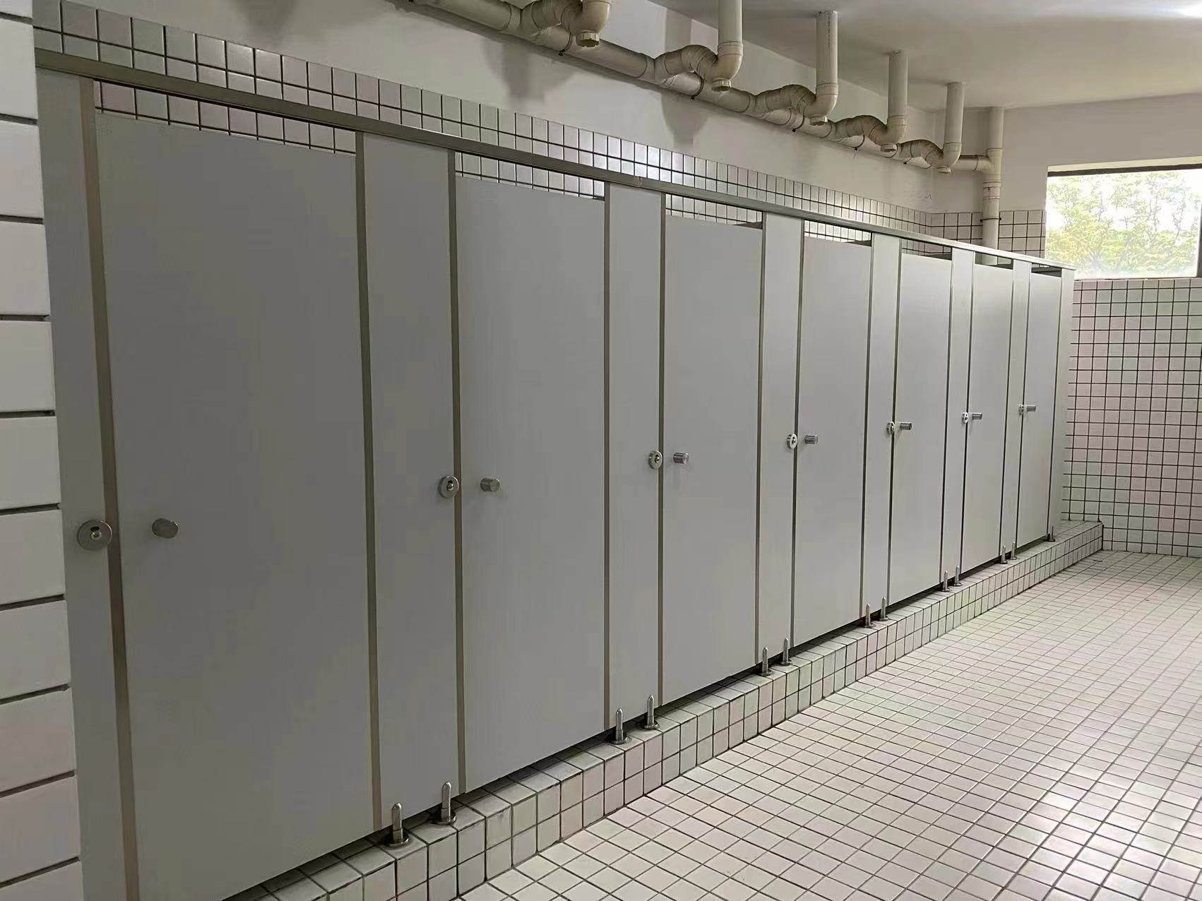 卫生间隔断厂承接厕所隔墙方式