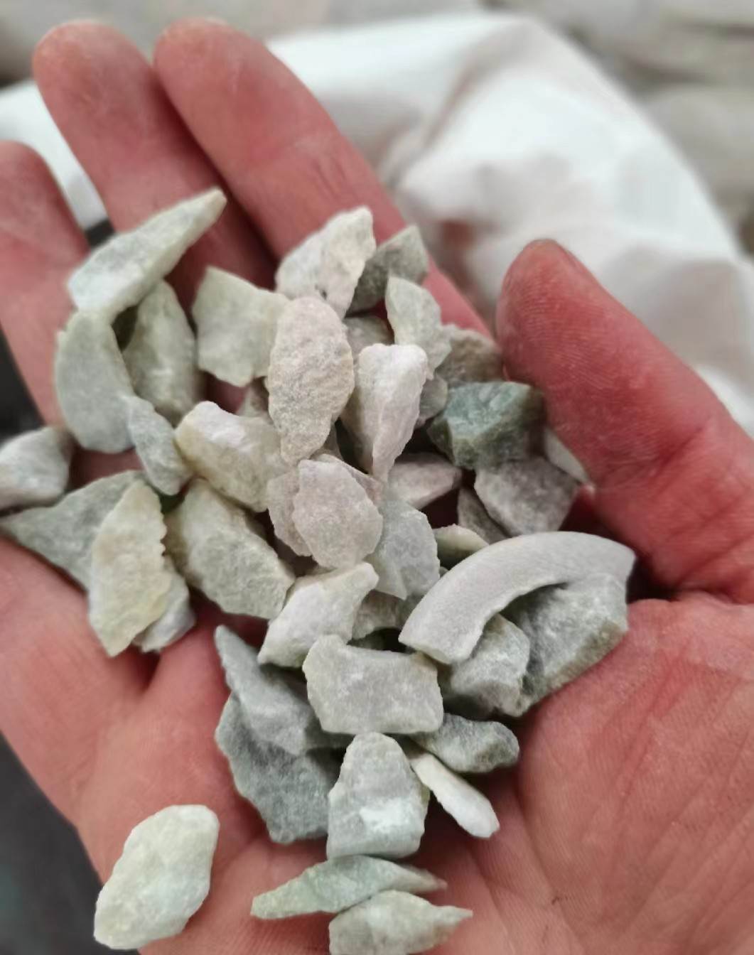 中药材花蕊石一手货源  中药材花乳石 白云石最近价格与动态