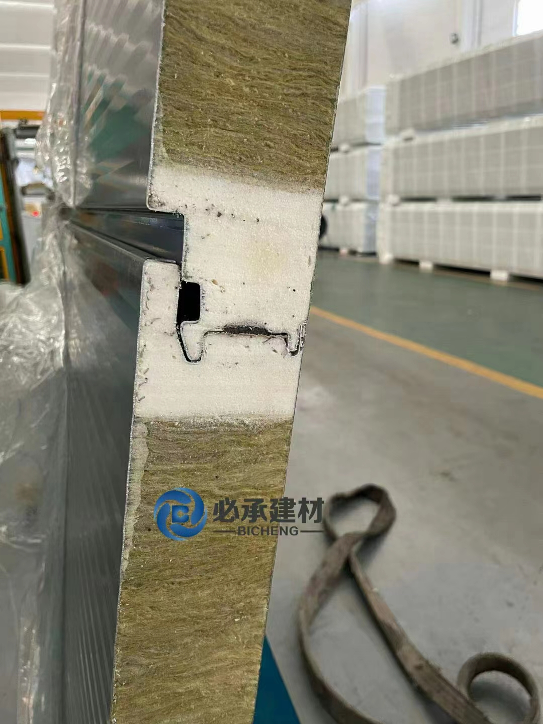 必承 聚氨酯封边岩棉夹芯板 根据客户需要 500-1150